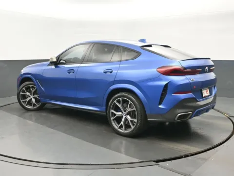 More photos of 2020 BMW X6 M50i at Gravity Autos Chicago, IL