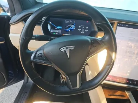 More photos of 2020 Tesla Model X Performance at Gravity Autos Chicago, IL