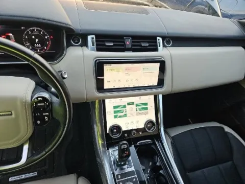 More photos of 2019 Land Rover Range Rover Sport HSE Dynamic at Gravity Autos Chicago, IL