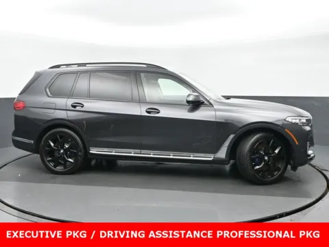 Photos of 2022 BMW X7 xDrive40i for sale in Highland Park, IL at Gravity Autos Chicago