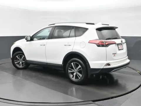 More photos of 2017 Toyota RAV4 XLE at Gravity Autos Chicago, IL