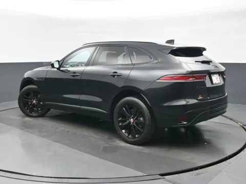 More photos of 2023 Jaguar F-PACE P250 S at Gravity Autos Chicago, IL
