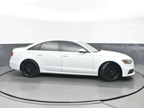 Photos of 2014 Audi S6 4.0T Prestige for sale in Highland Park, IL at Gravity Autos Chicago
