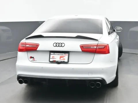 More photos of 2014 Audi S6 4.0T Prestige at Gravity Autos Chicago, IL