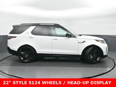 Photos of 2023 Land Rover Discovery S R-Dynamic for sale in Highland Park, IL at Gravity Autos Chicago