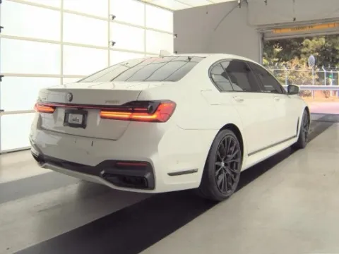 Photos of 2021 BMW 7 Series 750i xDrive for sale in Highland Park, IL at Gravity Autos Chicago