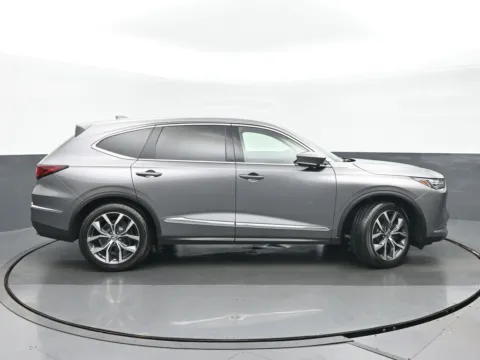 Photos of 2022 Acura MDX Technology for sale in Highland Park, IL at Gravity Autos Chicago