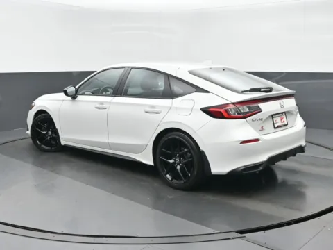 More photos of 2023 Honda Civic Sport at Gravity Autos Chicago, IL