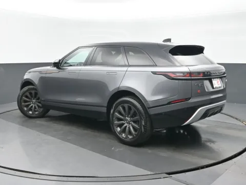 More photos of 2018 Land Rover Range Rover Velar SE R-Dynamic at Gravity Autos Chicago, IL