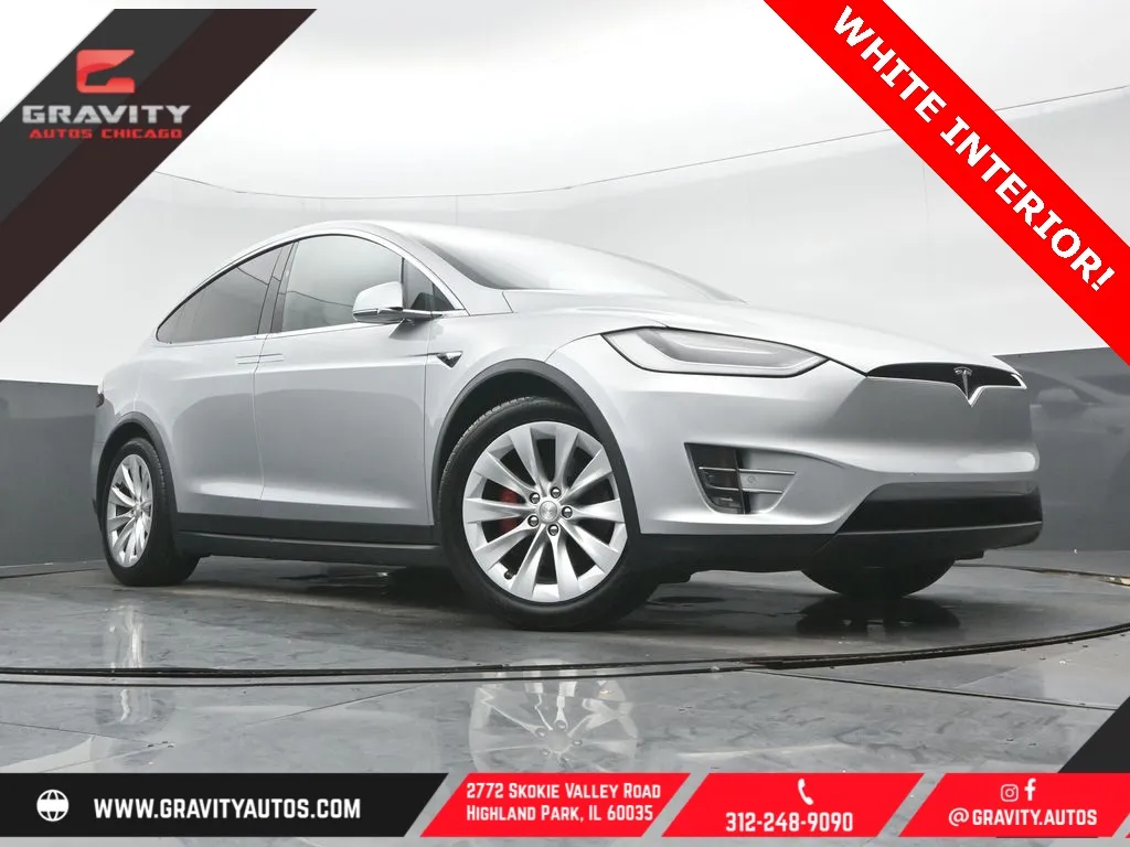 Silver 2018 Tesla Model X P100D for sale in Highland Park, IL