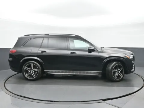 Photos of 2020 Mercedes-Benz GLS 580 for sale in Highland Park, IL at Gravity Autos Chicago