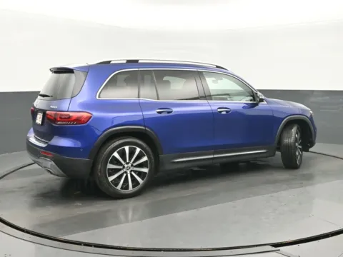 Another view of 2021 Mercedes-Benz GLB 250 for sale in Highland Park, IL at Gravity Autos Chicago