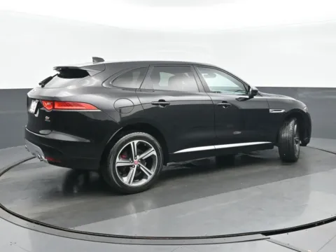 Another view of 2020 Jaguar F-PACE S for sale in Highland Park, IL at Gravity Autos Chicago