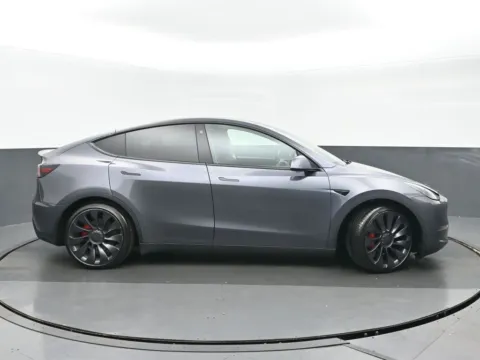 Photos of 2022 Tesla Model Y Performance for sale in Highland Park, IL at Gravity Autos Chicago