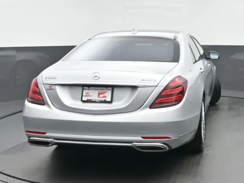More photos of 2020 Mercedes-Benz S-Class S 560 at Gravity Autos Chicago, IL