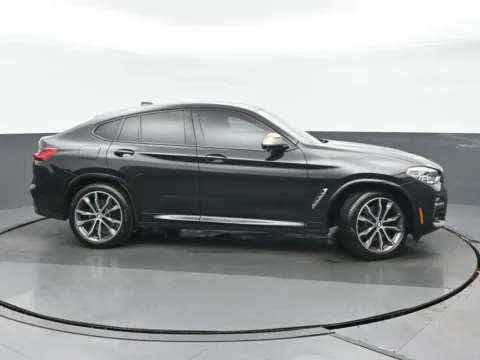 Photos of 2019 BMW X4 M40i for sale in Highland Park, IL at Gravity Autos Chicago