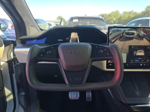 More photos of 2022 Tesla Model X Plaid at Gravity Autos Chicago, IL