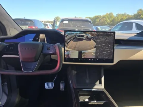 More photos of 2022 Tesla Model X Plaid at Gravity Autos Chicago, IL