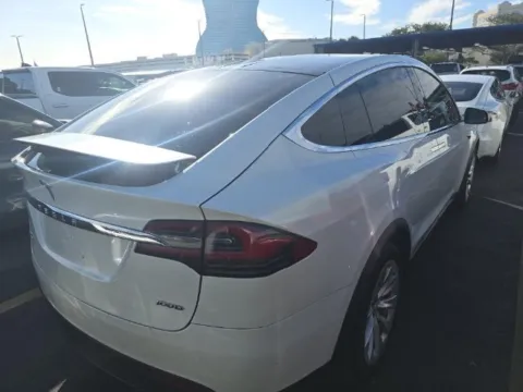 Photos of 2019 Tesla Model X 100D for sale in Highland Park, IL at Gravity Autos Chicago