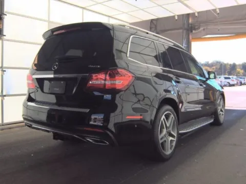 Photos of 2019 Mercedes-Benz GLS 550 for sale in Highland Park, IL at Gravity Autos Chicago