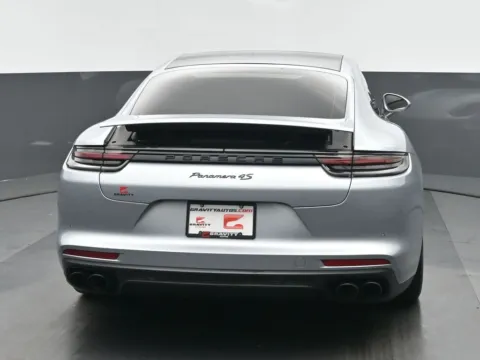 More photos of 2018 Porsche Panamera 4S at Gravity Autos Chicago, IL