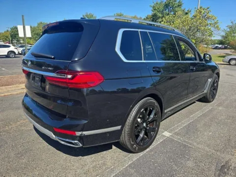 Photos of 2022 BMW X7 xDrive40i for sale in Highland Park, IL at Gravity Autos Chicago
