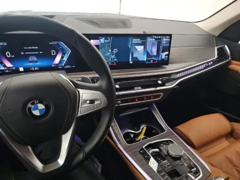 More photos of 2023 BMW X7 xDrive40i at Gravity Autos Chicago, IL