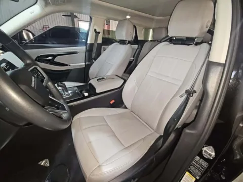 Another view of 2023 Land Rover Range Rover Evoque SE for sale in Highland Park, IL at Gravity Autos Chicago