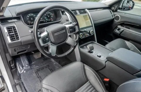 More photos of 2023 Land Rover Discovery S at Gravity Autos Atlanta, GA