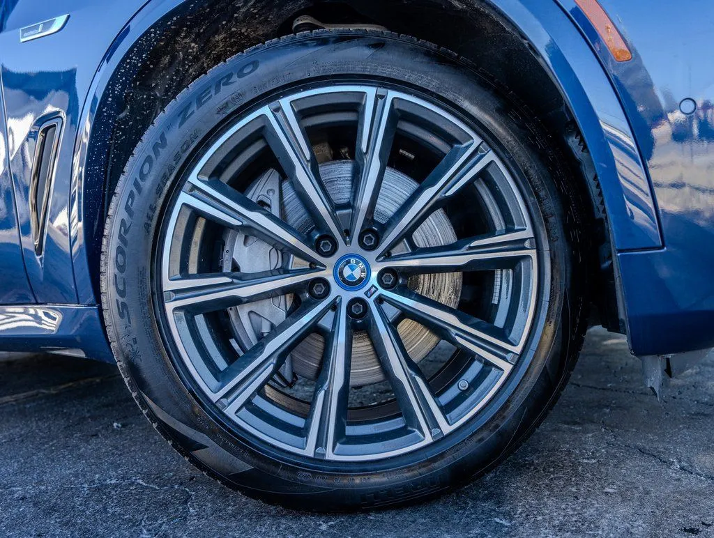 2023 BMW X5 45e - Photo 31