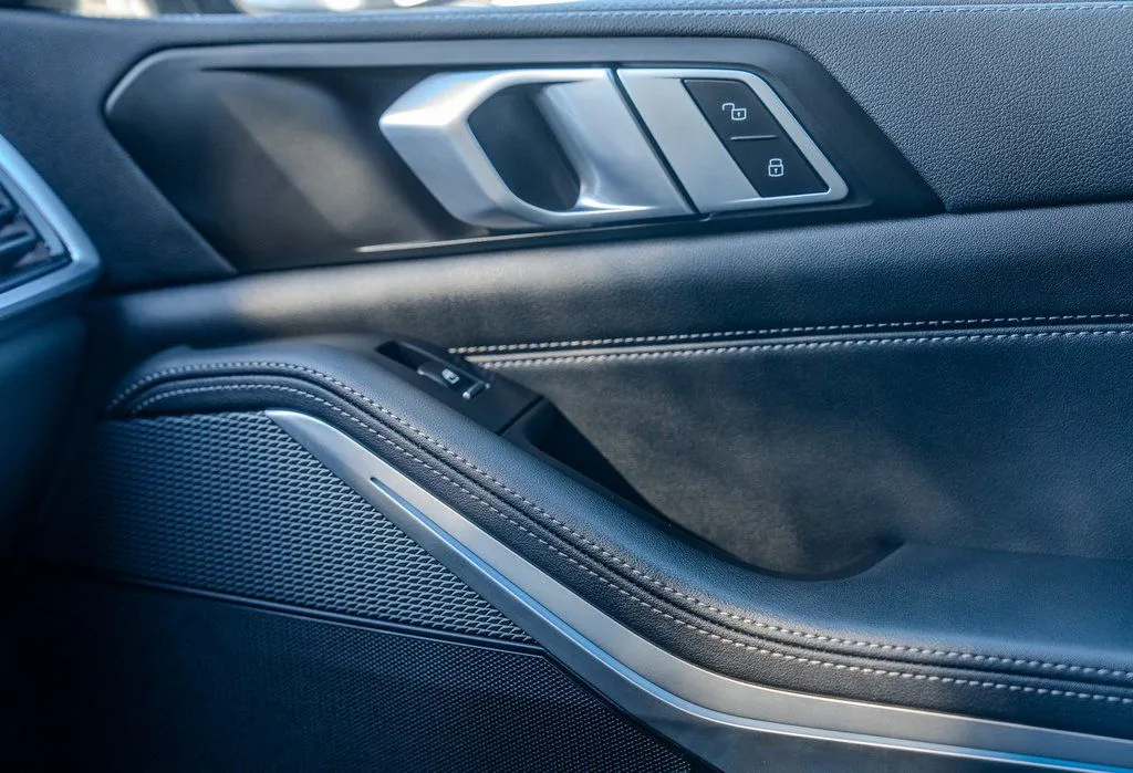 2023 BMW X5 45e - Photo 15