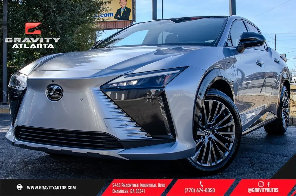 2023 Lexus RZ Luxury's photo