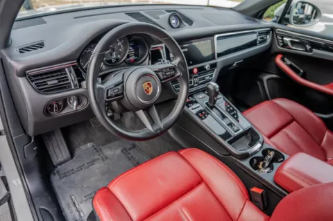 More photos of 2024 Porsche Macan at Gravity Autos Atlanta, GA