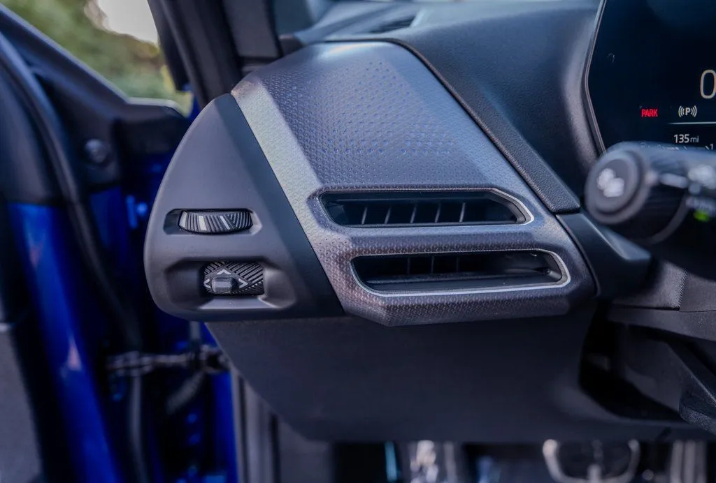 2025 BMW 2 Series 228 - Photo 8