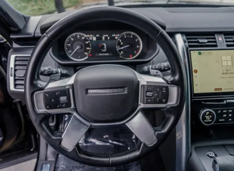 More photos of 2023 Land Rover Discovery S R-Dynamic at Gravity Autos Atlanta, GA