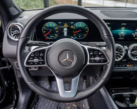 More photos of 2022 Mercedes-Benz GLB 250 at Gravity Autos Atlanta, GA