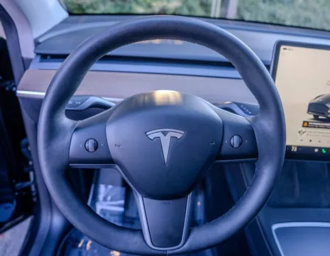 More photos of 2024 Tesla Model Y Long Range at Gravity Autos Atlanta, GA