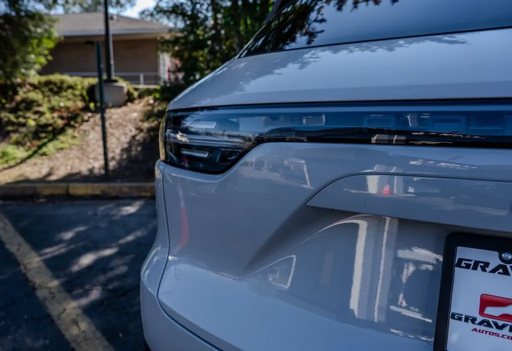 2022 Porsche Cayenne Platinum Edition - Photo 27