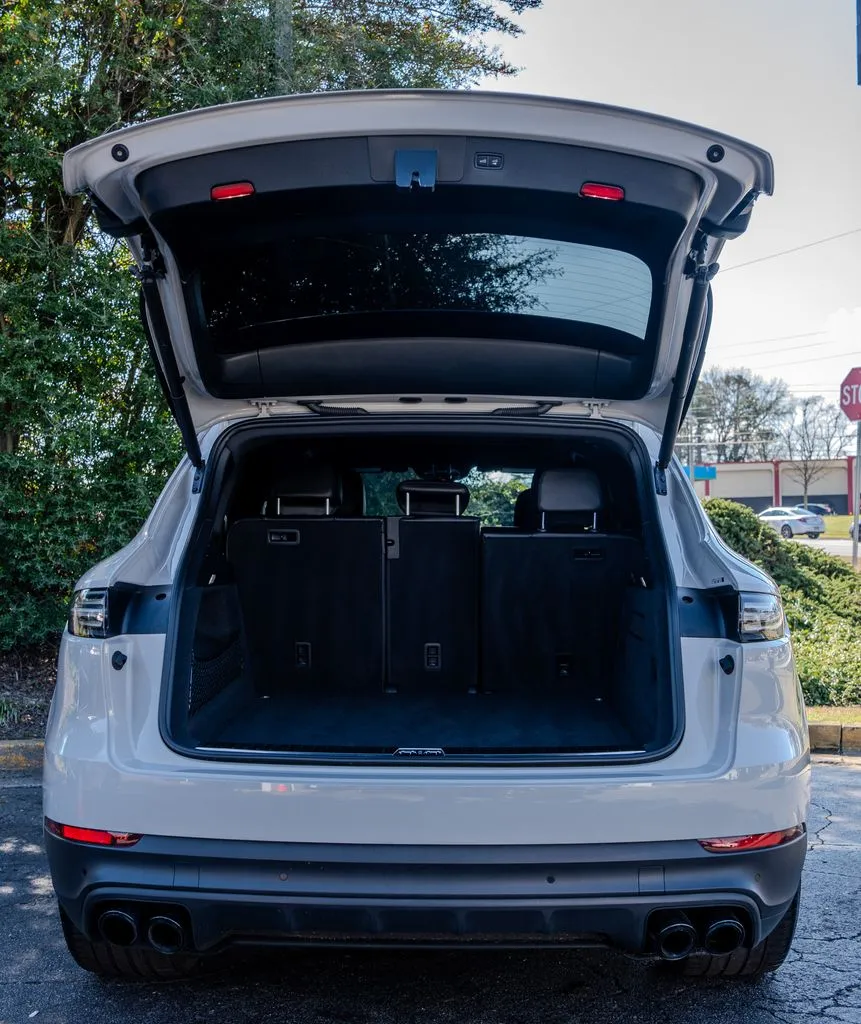 2022 Porsche Cayenne Platinum Edition - Photo 26