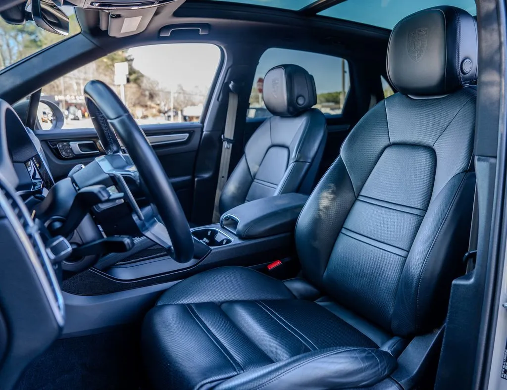 2022 Porsche Cayenne Platinum Edition - Photo 19