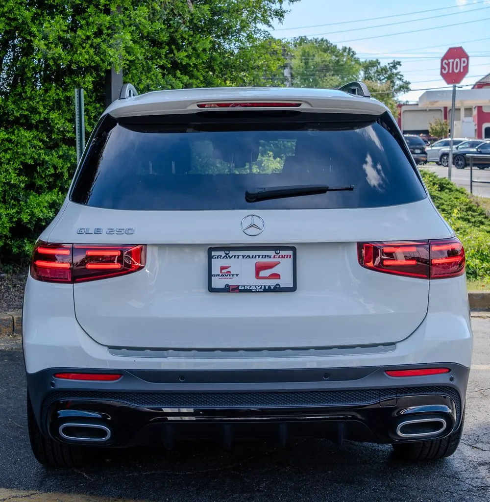 Mercedes-Benz GLB photo 25