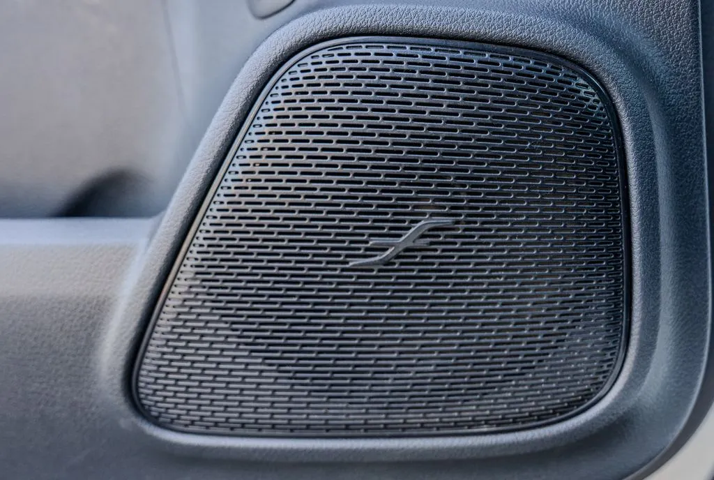 Mercedes-Benz GLB photo 17