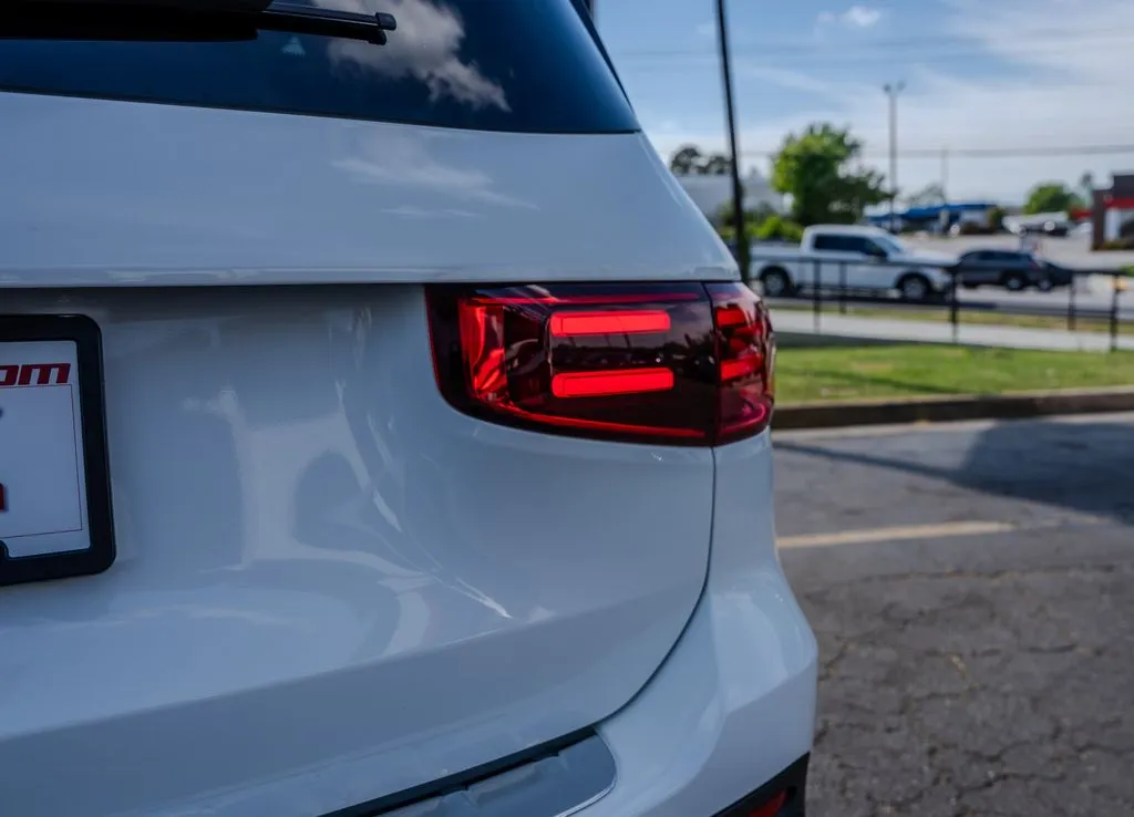 Mercedes-Benz GLB photo 28