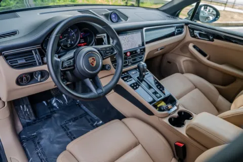 More photos of 2024 Porsche Macan at Gravity Autos Atlanta, GA