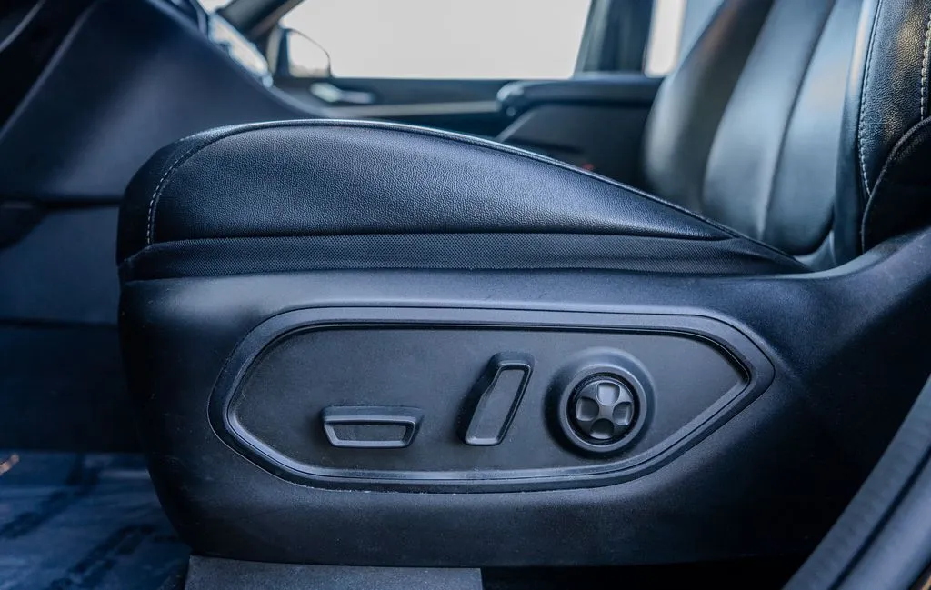 Jeep Grand Cherokee L photo 17