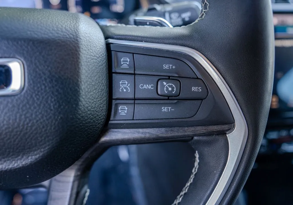 Jeep Grand Cherokee L photo 7