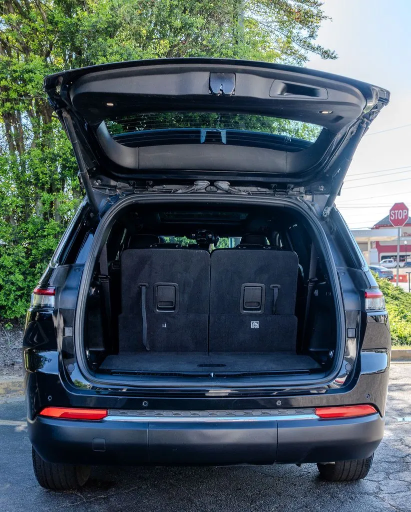 Jeep Grand Cherokee L photo 27
