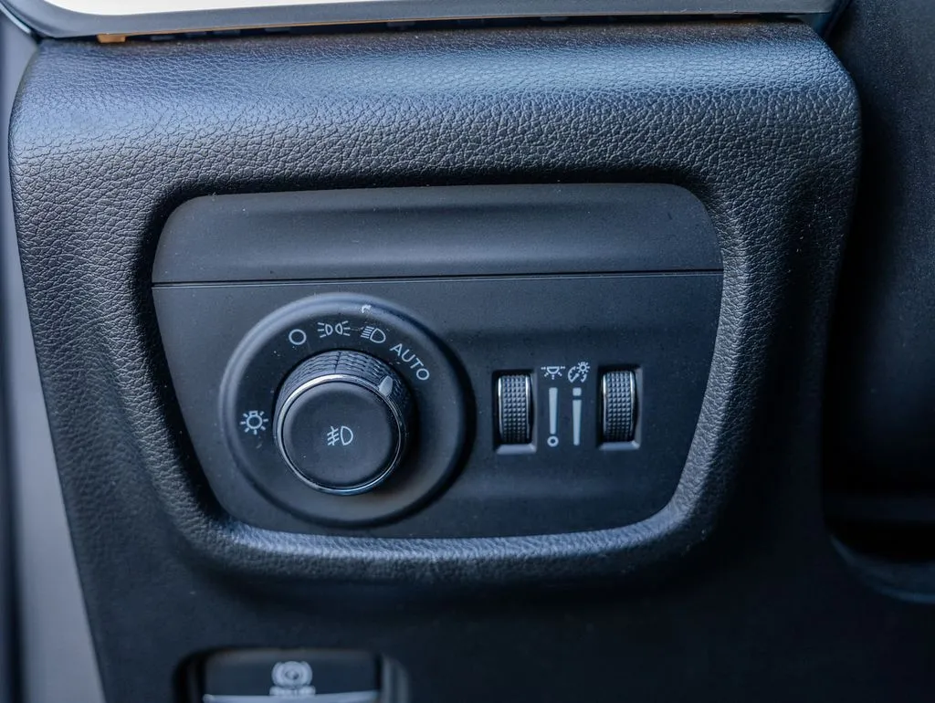 Jeep Grand Cherokee L photo 8