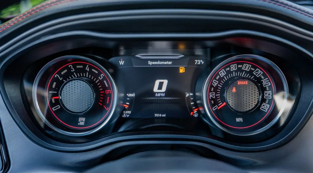 2023 Dodge Challenger R/T - Photo 9
