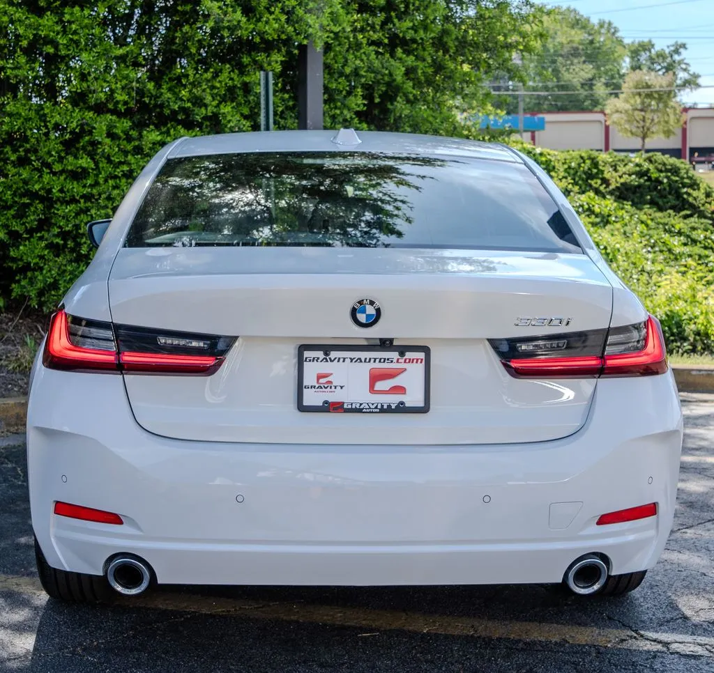 BMW 3 Series photo 23